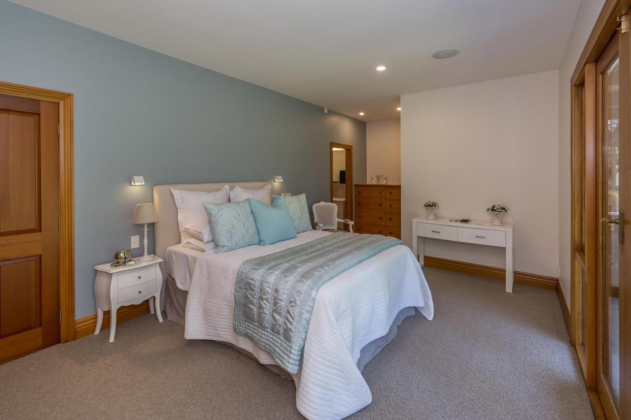 Bond Estate Luxury Accommodation Christchurch Eksteriør billede
