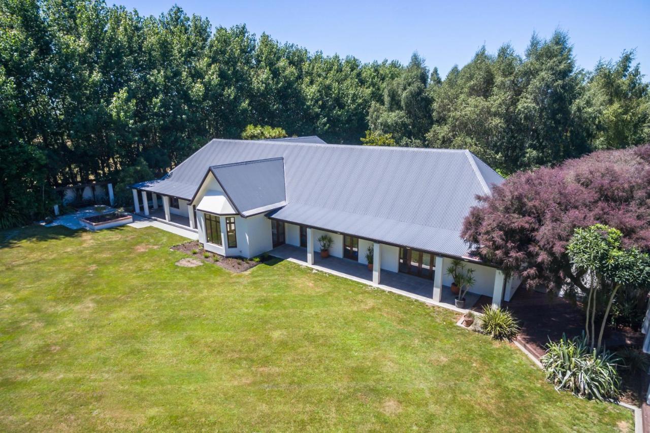 Bond Estate Luxury Accommodation Christchurch Eksteriør billede