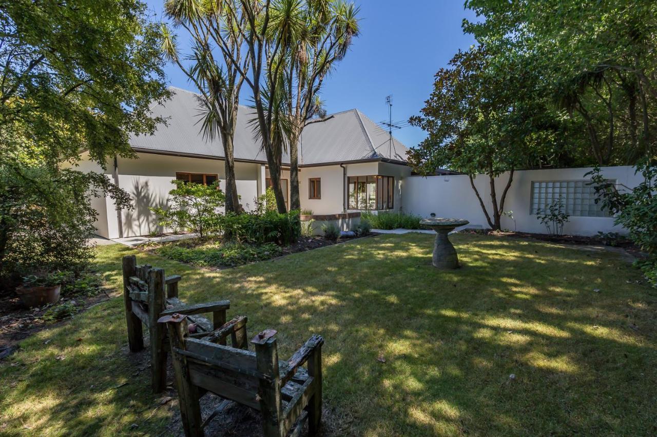 Bond Estate Luxury Accommodation Christchurch Eksteriør billede